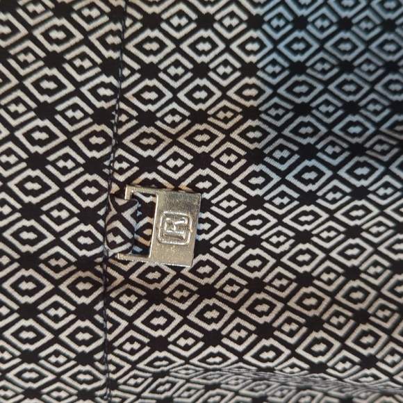 Rafaella Comfort Shorts White Geometric Pull On Elastic Waistband 18 NICE - Picture 3 of 9